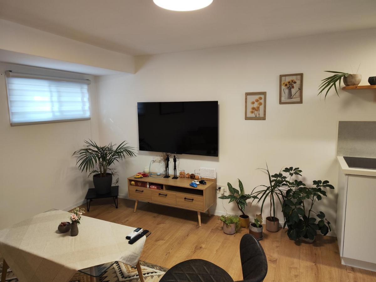 המקום של מוש Pardes Hanna Exterior photo